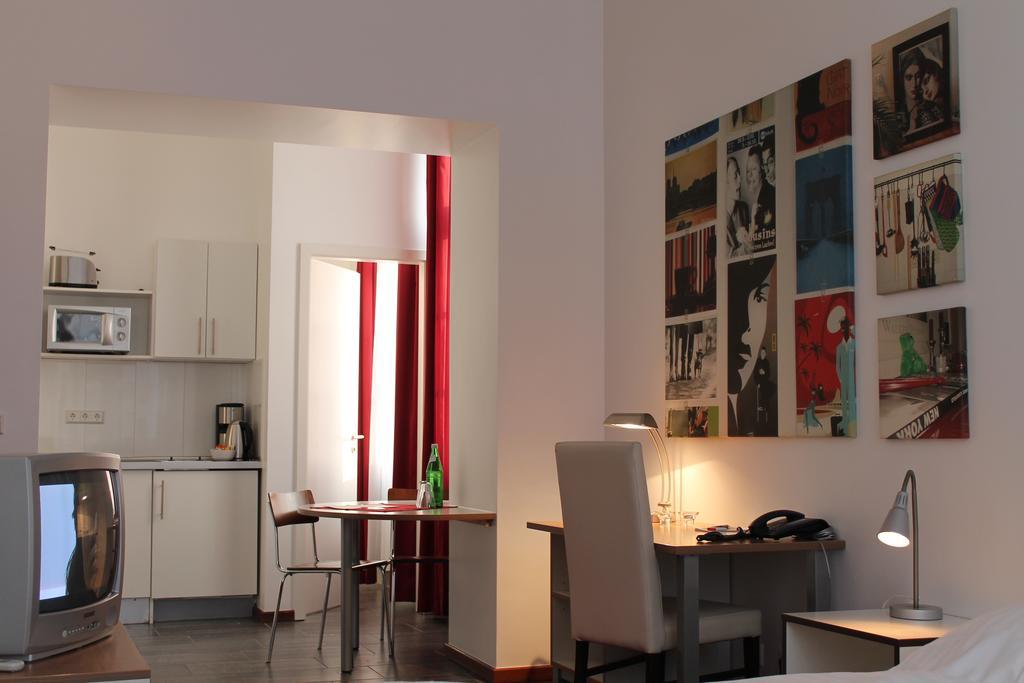 Gls Studio Hotel Берлин Стая снимка