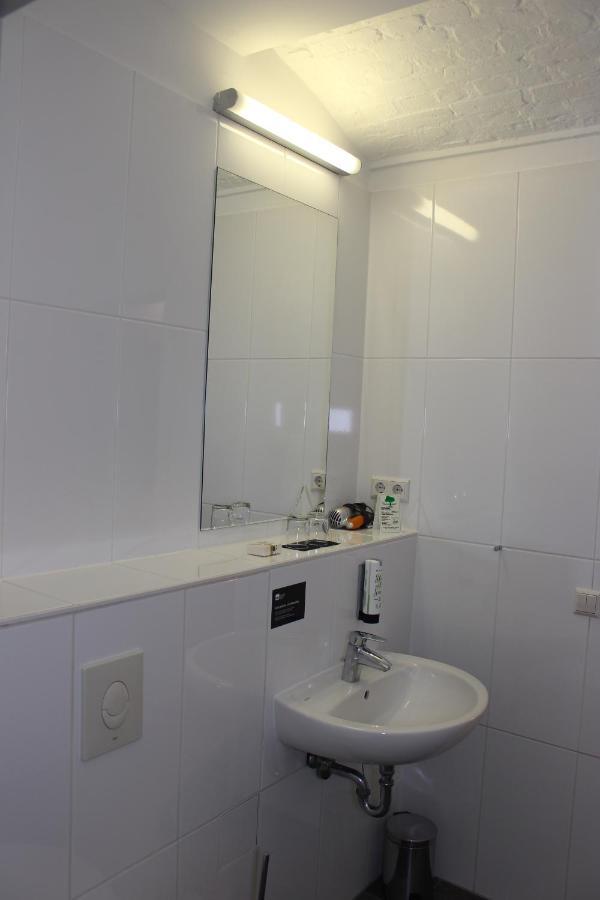 Gls Studio Hotel Берлин Екстериор снимка